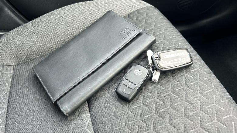 Toyota Yaris Cross 1.5 Hybrid Icon 5dr CVT Hybrid Estate